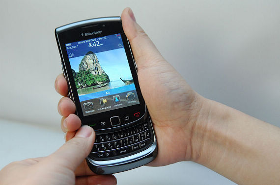BlackBerry Bold 9800 (Slider) To Be Renamed The Torch 9800, New Product Line For RIM?
