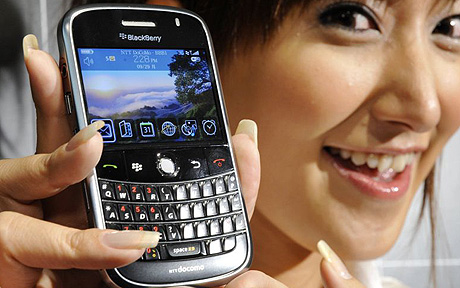 JAPAN-IT-TELECOM-COMPANY-BLACKBERRY